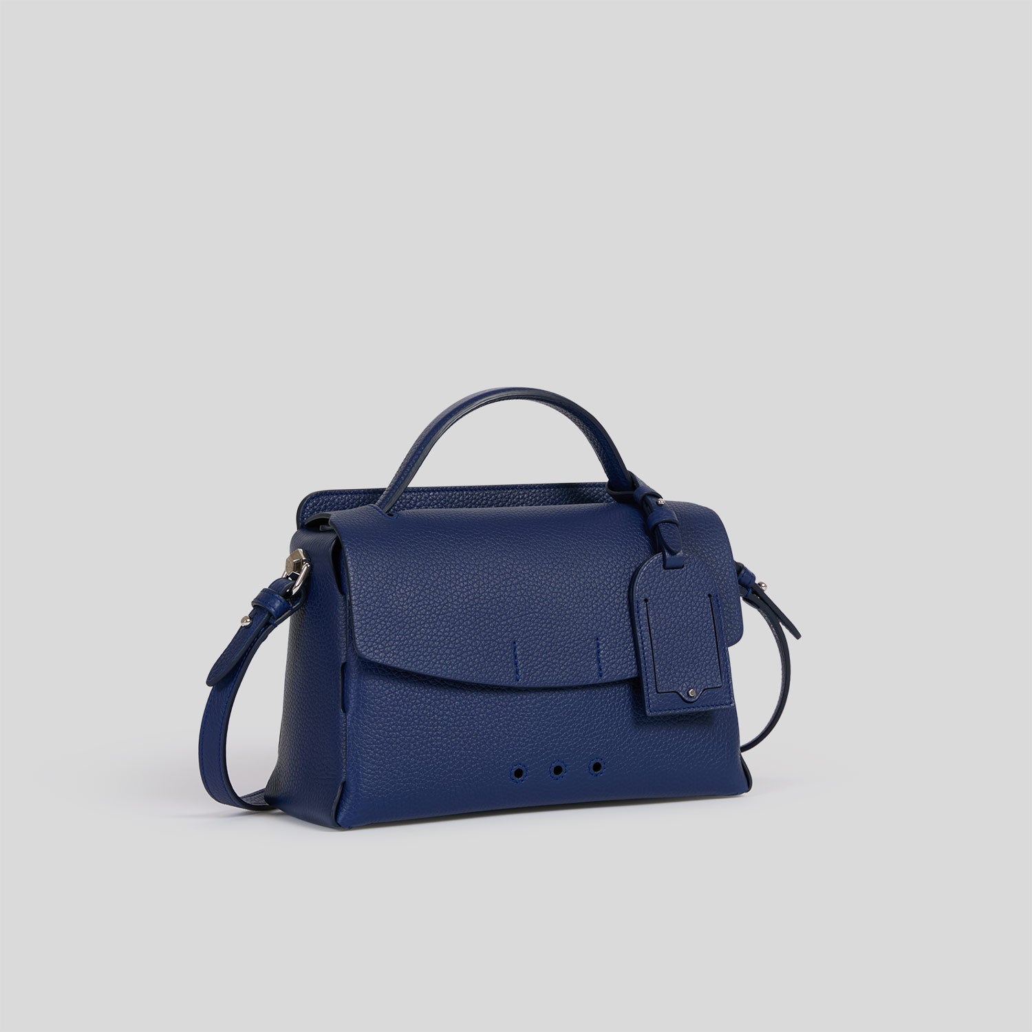 L'Attachant 10:30 - Cobalt