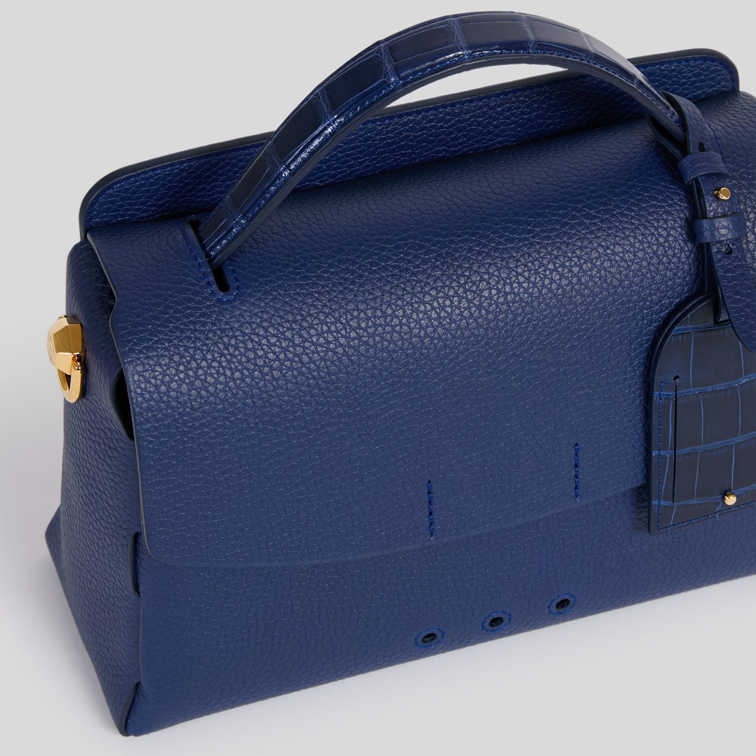 L'Attachant 10:30 - Veau et Alligator Cobalt