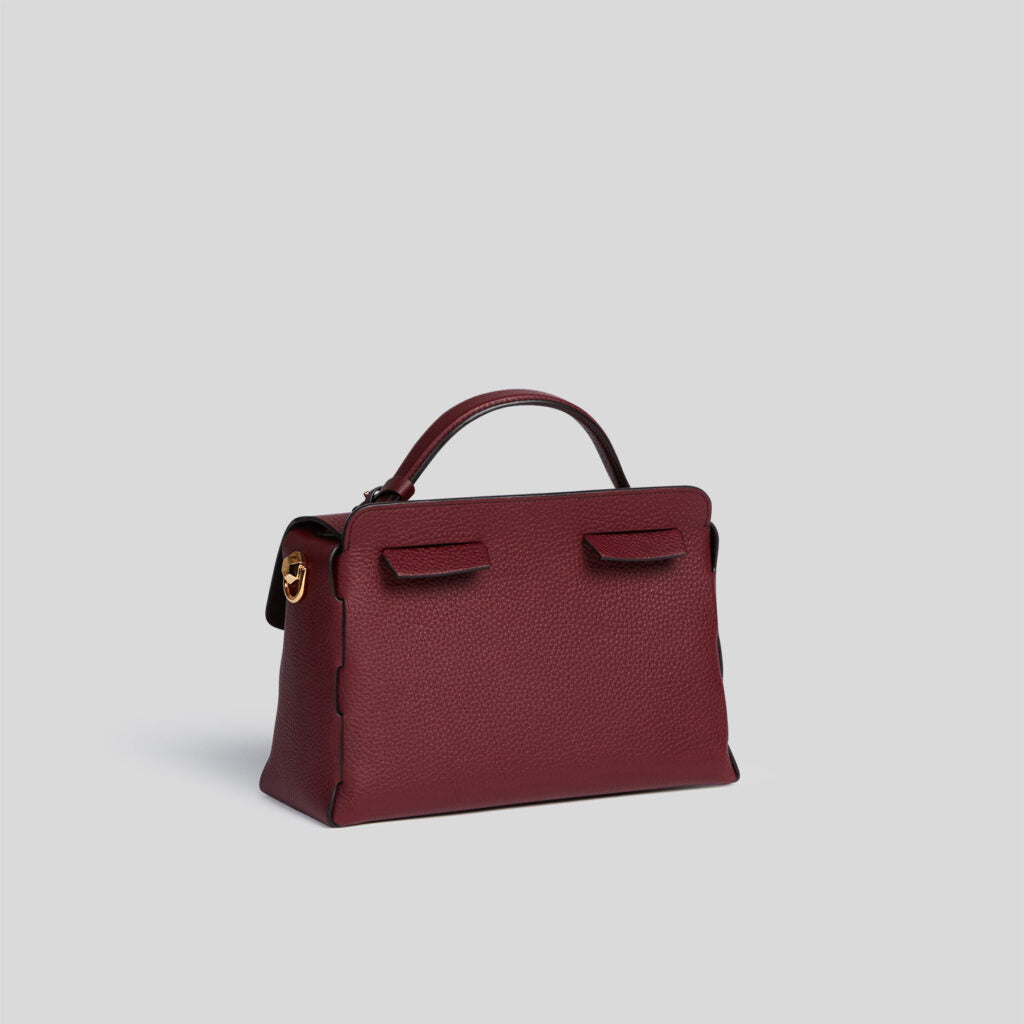 L'Attachant 10:30 - Burgundy